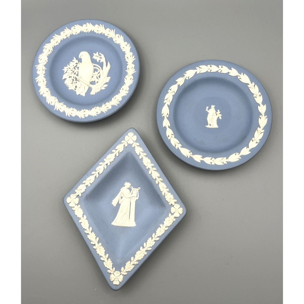 Set of 3 Wedgwood Blue Jasperware Porcelain Trinket Trays 4.5 inches